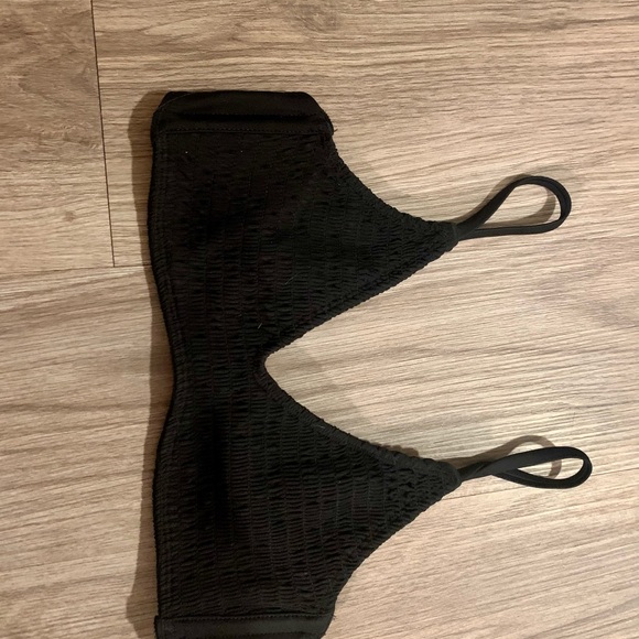 Black Bikini Top - Picture 2 of 3